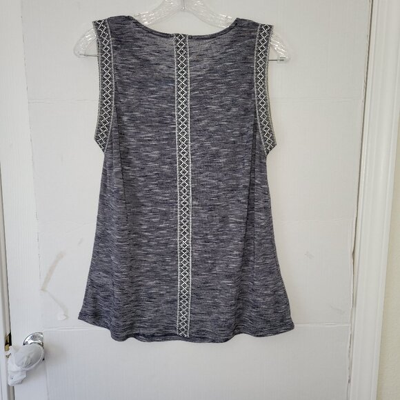 Tee Tank - Picture 2 of 2